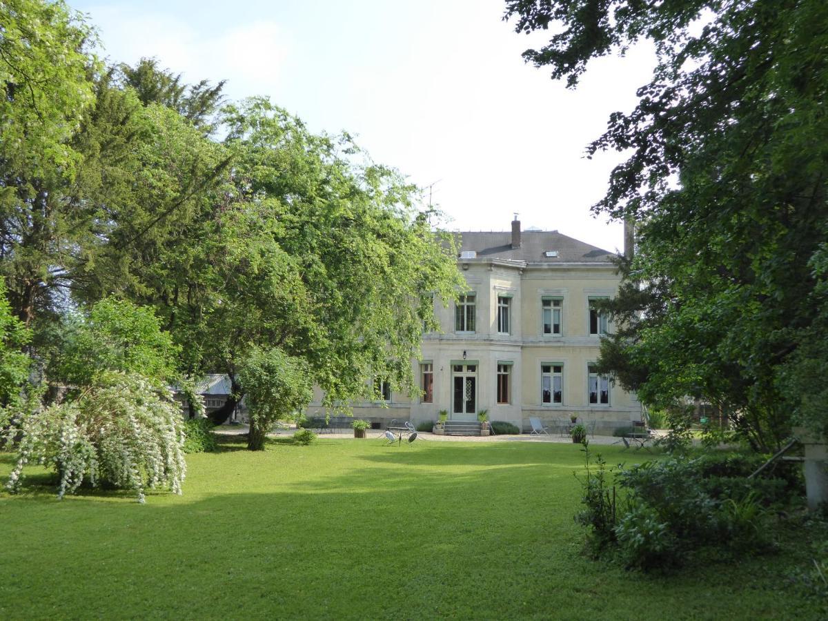 Chateau De Pougy Eksteriør bilde